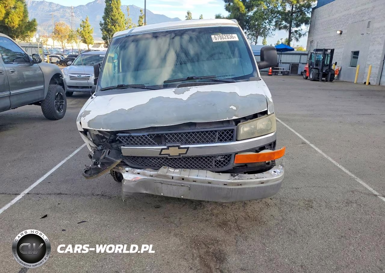2011 Chevrolet Express 3500 Delivery Van VIN:1GCZGUCA1B1128906 - 5
