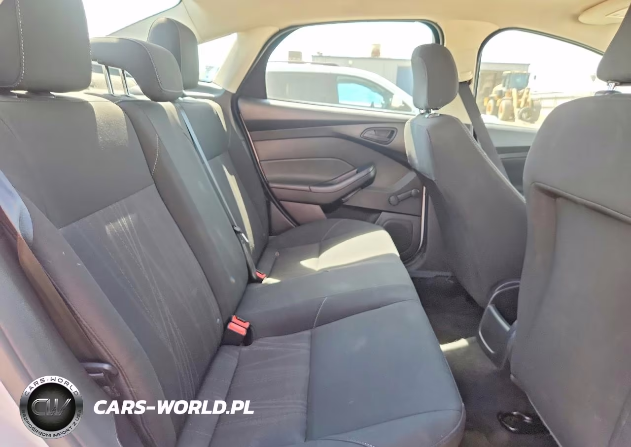 2016 Ford Focus S VIN:1FADP3E26GL216099 - 10