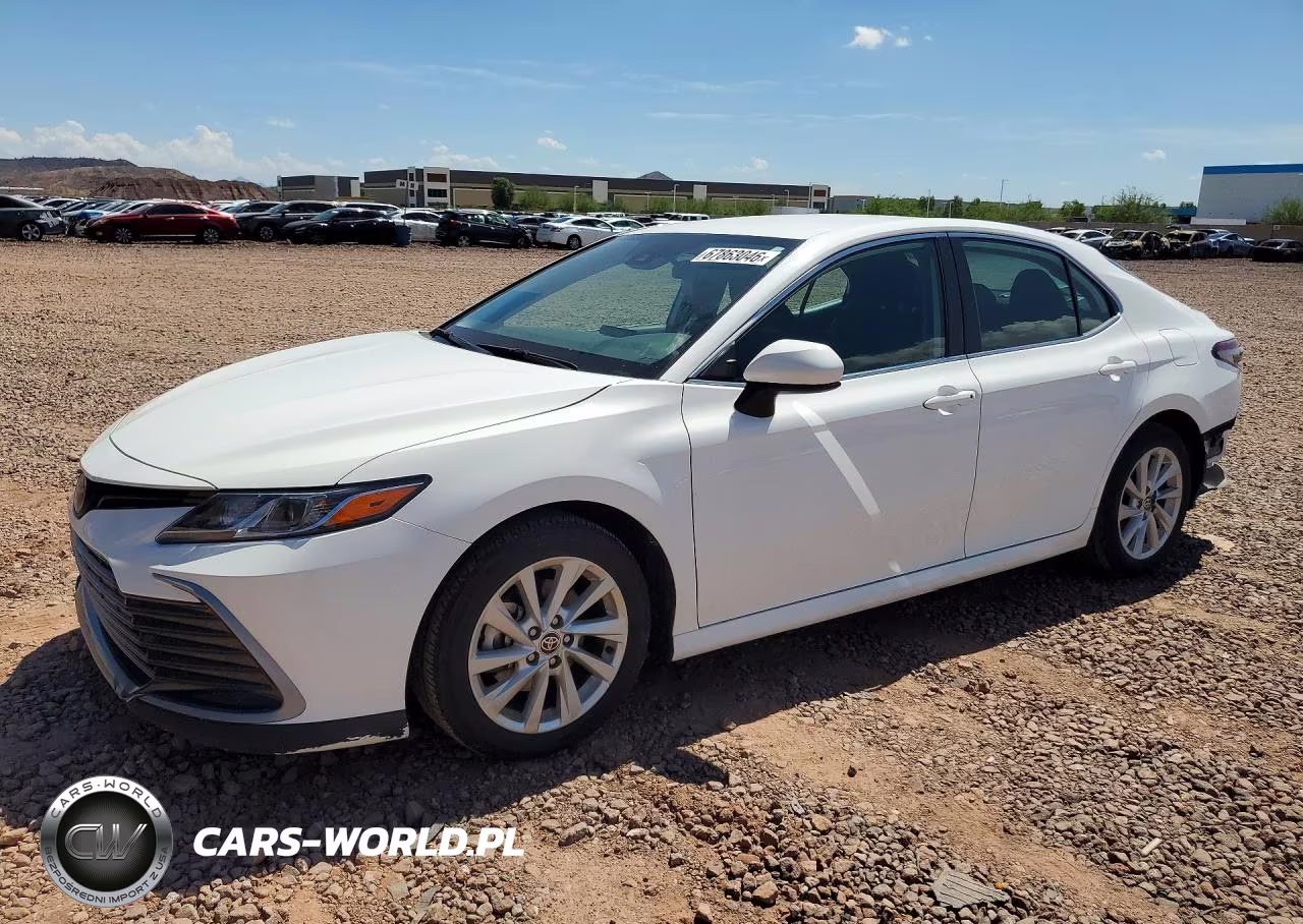 2024 Toyota Camry Le