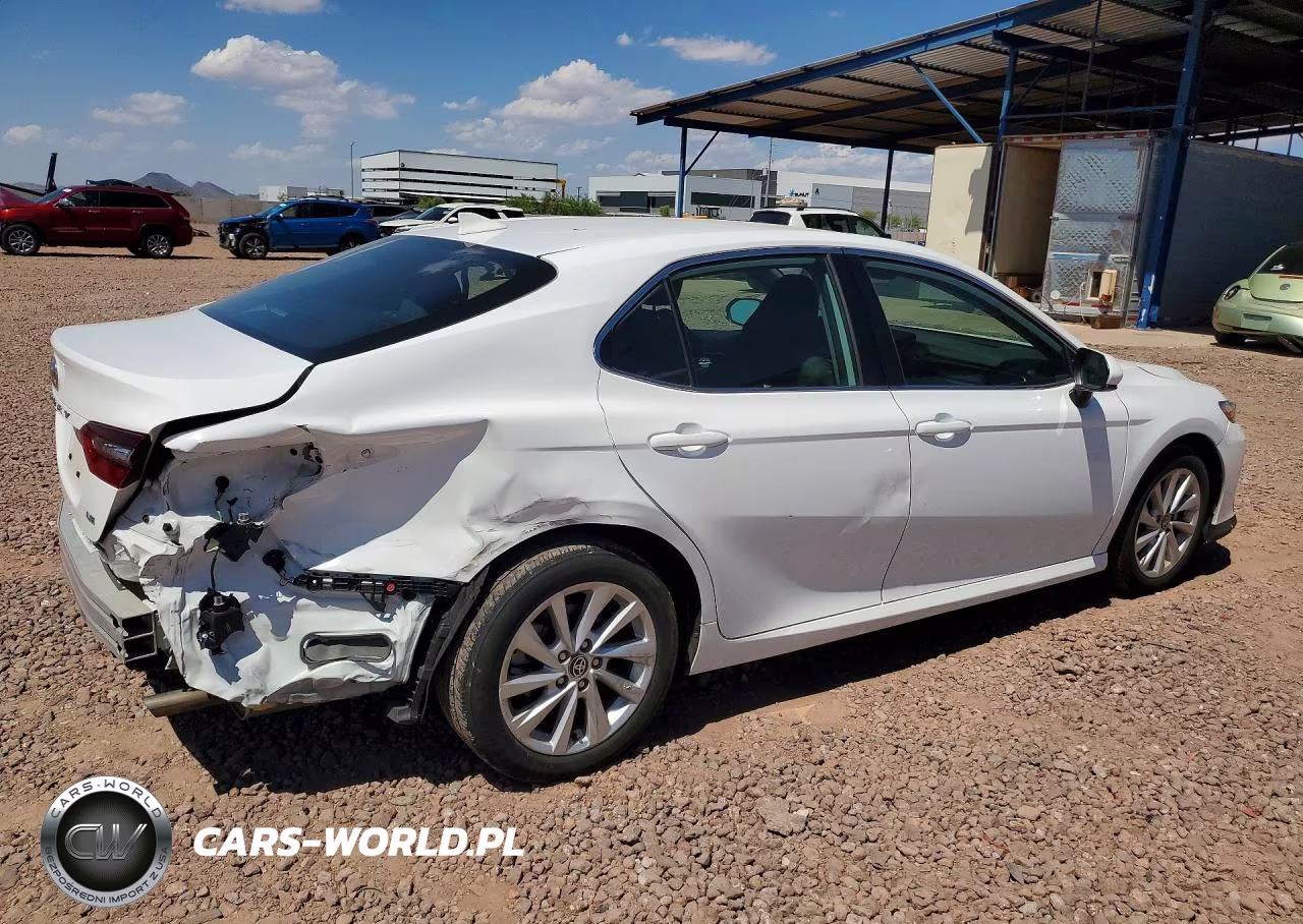 2024 Toyota Camry Le VIN:4T1C11AK0RU899928 - 3