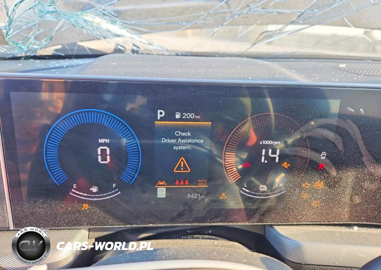 2026 Hyundai Sonata Hybrid Blue VIN:KMHL24JJ1TA166785 - 9
