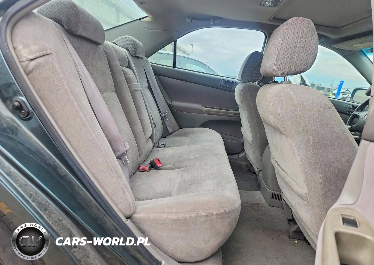 2002 Toyota Camry Le VIN:4T1BE32K12U546176 - 10