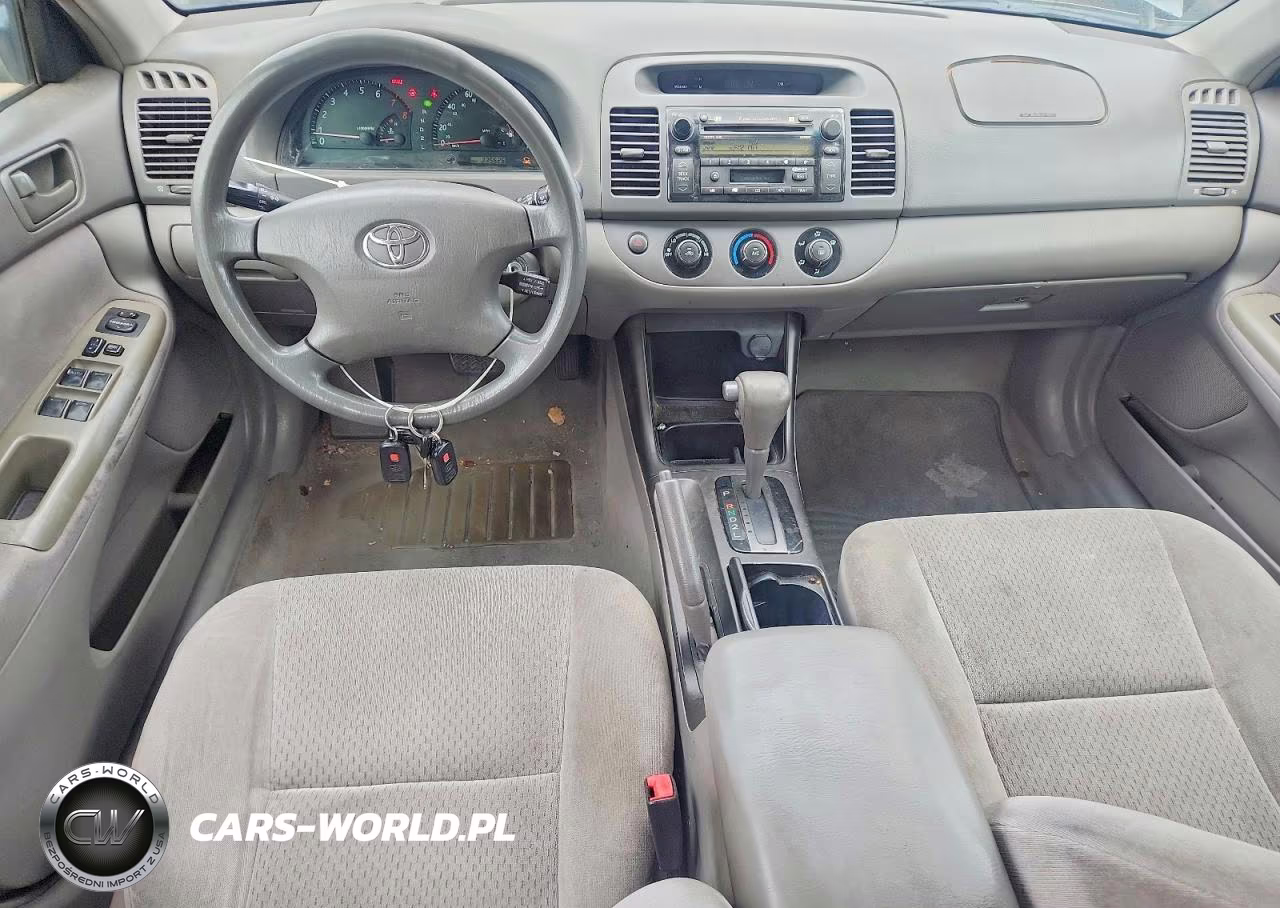 2002 Toyota Camry Le VIN:4T1BE32K12U546176 - 8