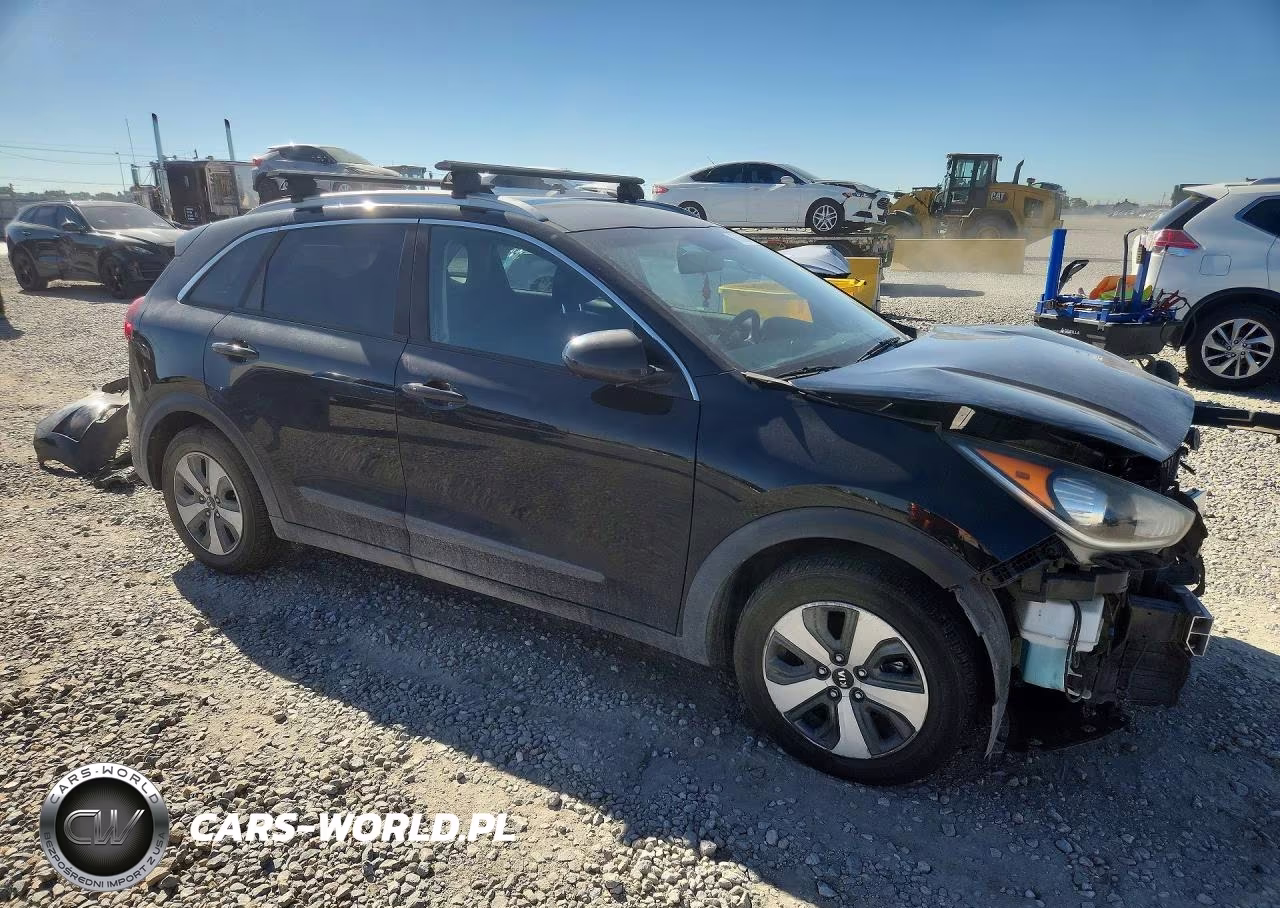 2018 Kia Niro Lx VIN:KNDCB3LC1J5131490 - 4