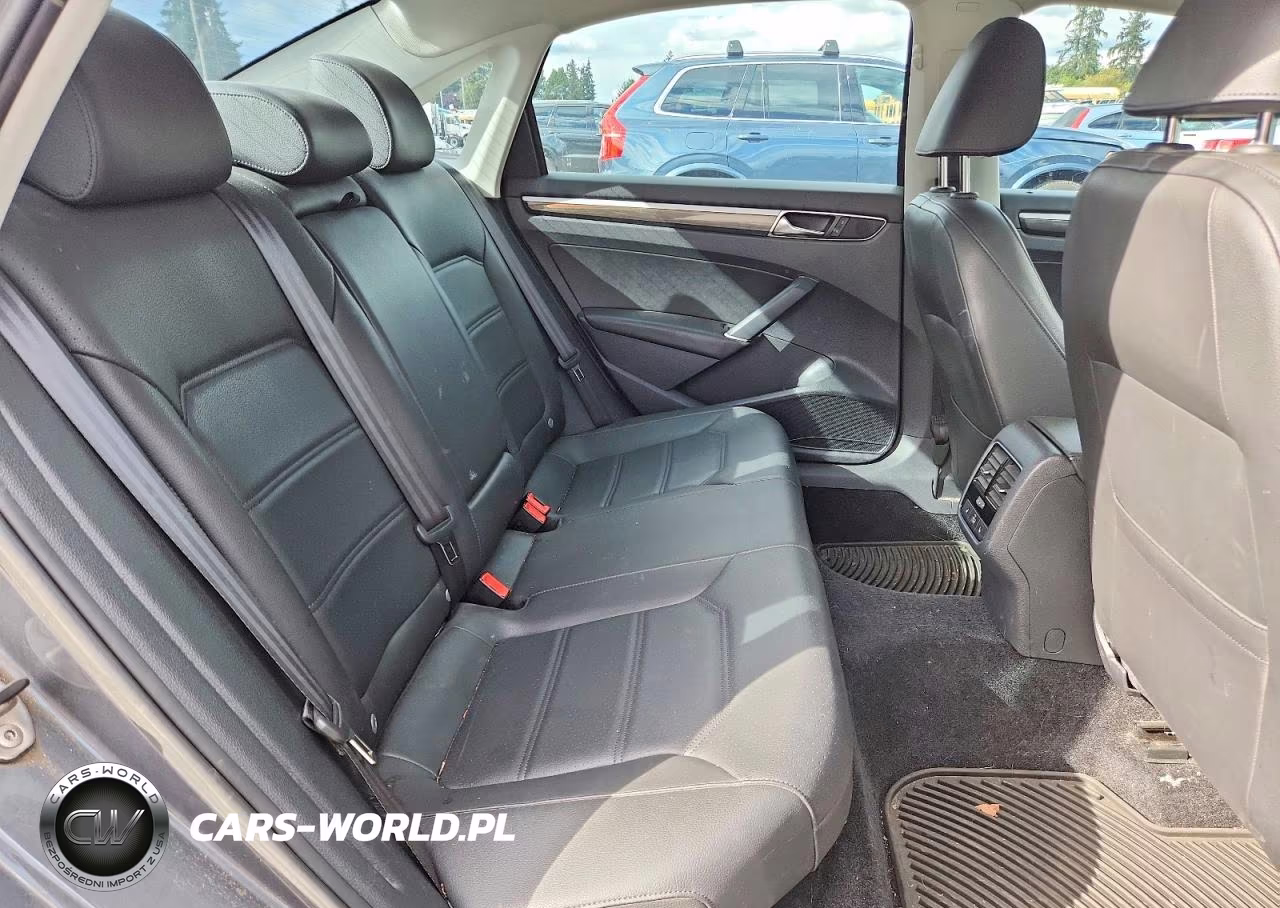 2017 Volkswagen Passat Se VIN:1VWGT7A36HC053672 - 10