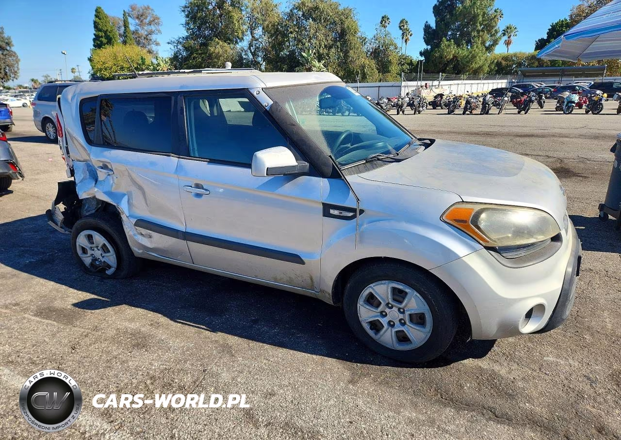 2012 Kia Soul Base VIN:KNDJT2A50C7449871 - 4