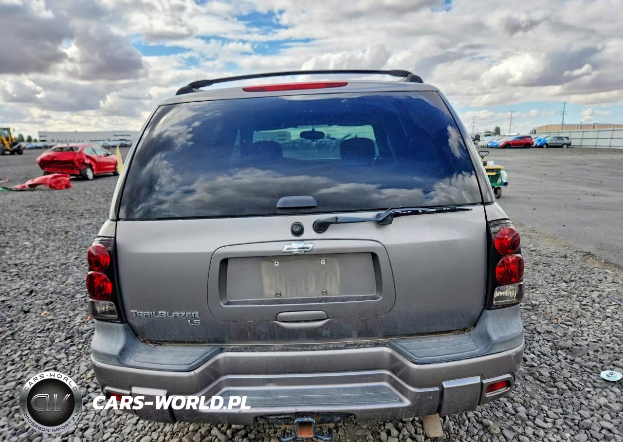 2005 Chevrolet Trailblazer Ls VIN:1GNDT13S052303228 - 6