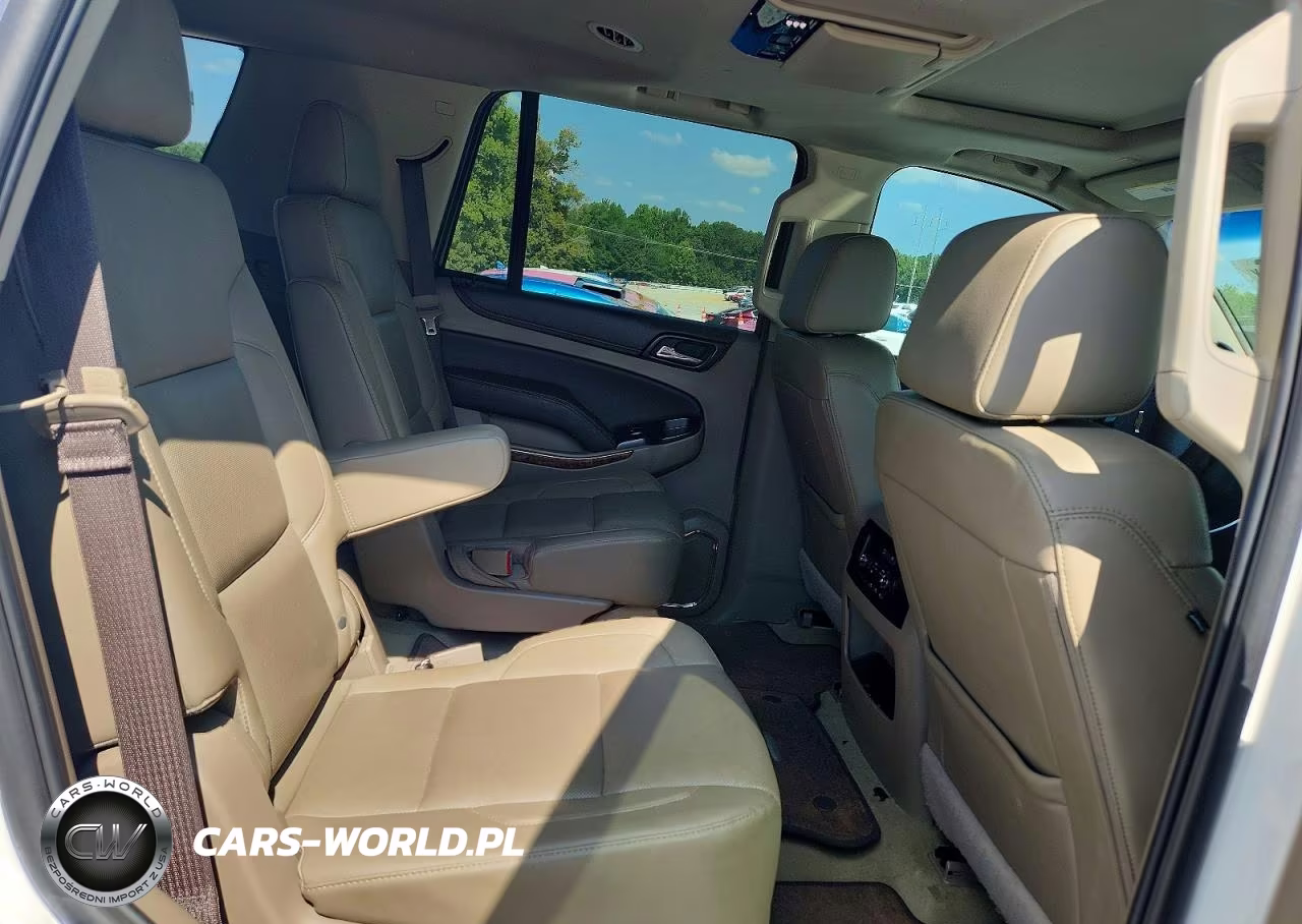 2017 Chevrolet Tahoe C1500 Premier VIN:1GNSCCKC2HR337941 - 11