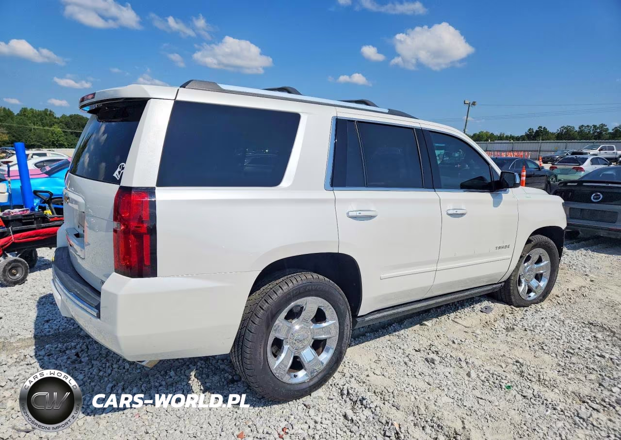 2017 Chevrolet Tahoe C1500 Premier VIN:1GNSCCKC2HR337941 - 3
