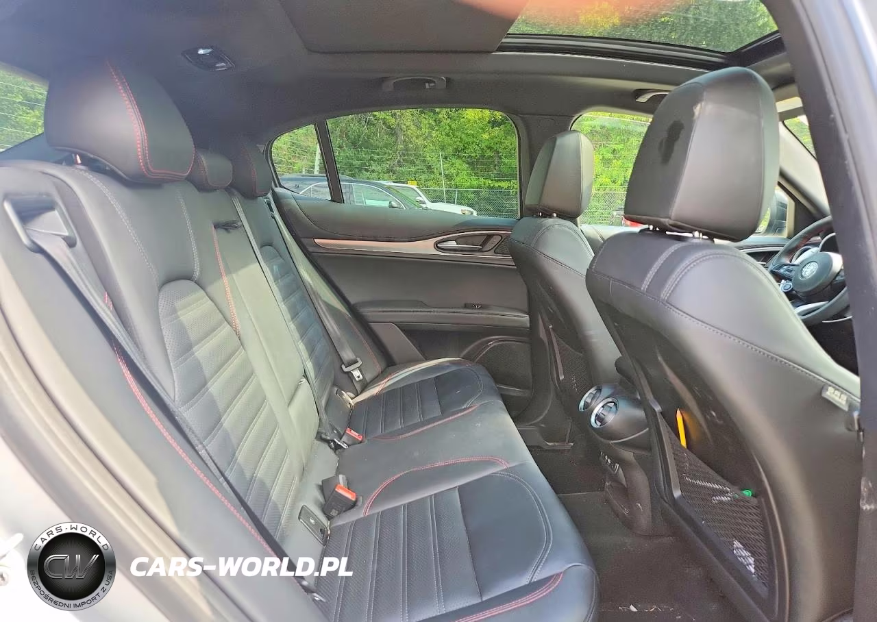 2024 Alfa Romeo Stelvio Ti VIN:ZASPAKBN6R7D76939 - 11