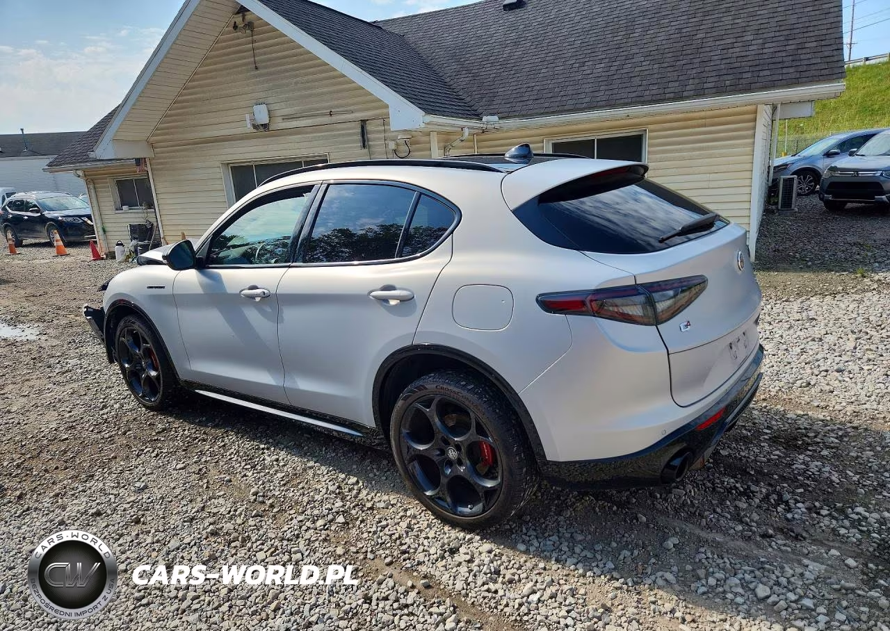 2024 Alfa Romeo Stelvio Ti VIN:ZASPAKBN6R7D76939 - 2