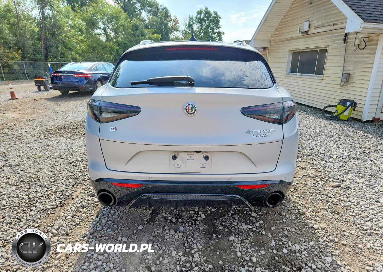 2024 Alfa Romeo Stelvio Ti VIN:ZASPAKBN6R7D76939 - 6
