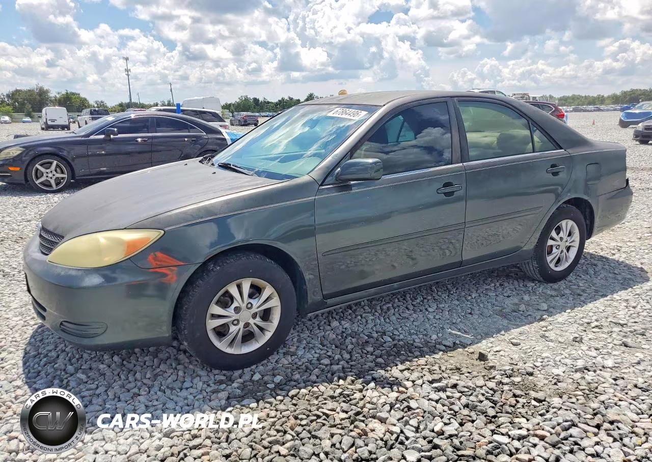 2004 Toyota Camry Le