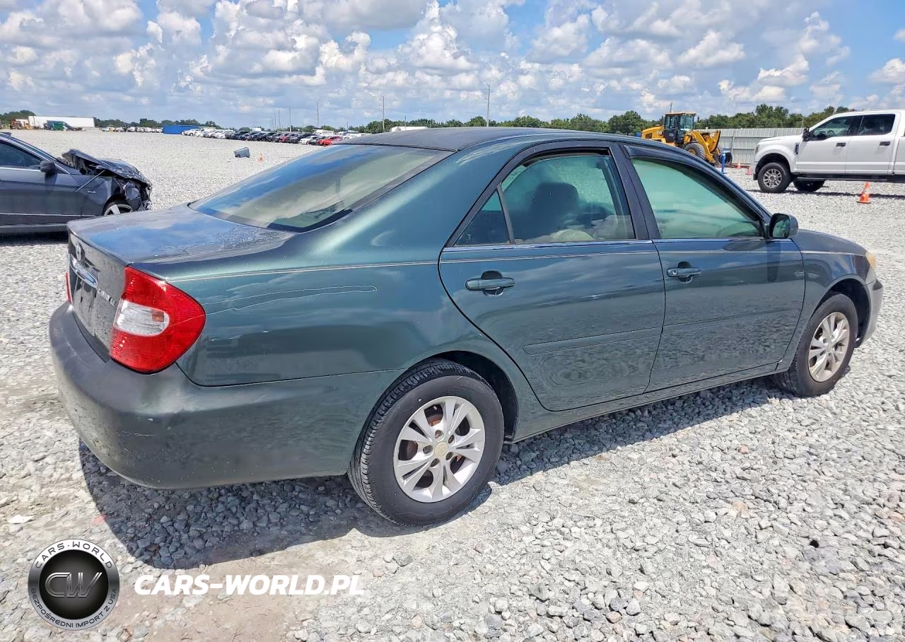 2004 Toyota Camry Le VIN:4T1BE32K44U364295 - 3