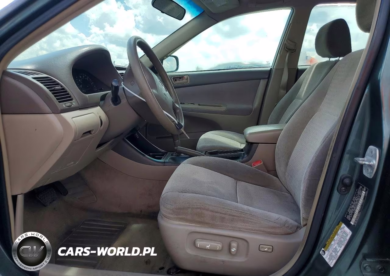 2004 Toyota Camry Le VIN:4T1BE32K44U364295 - 7