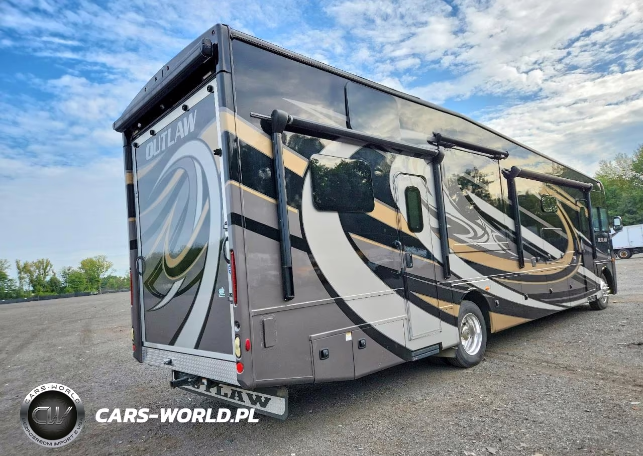 2018 Ford F53 VIN:1F66F5DY3J0A14663 - 4