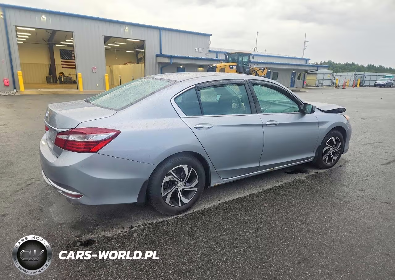 2017 Honda Accord Lx VIN:1HGCR2F35HA286161 - 3