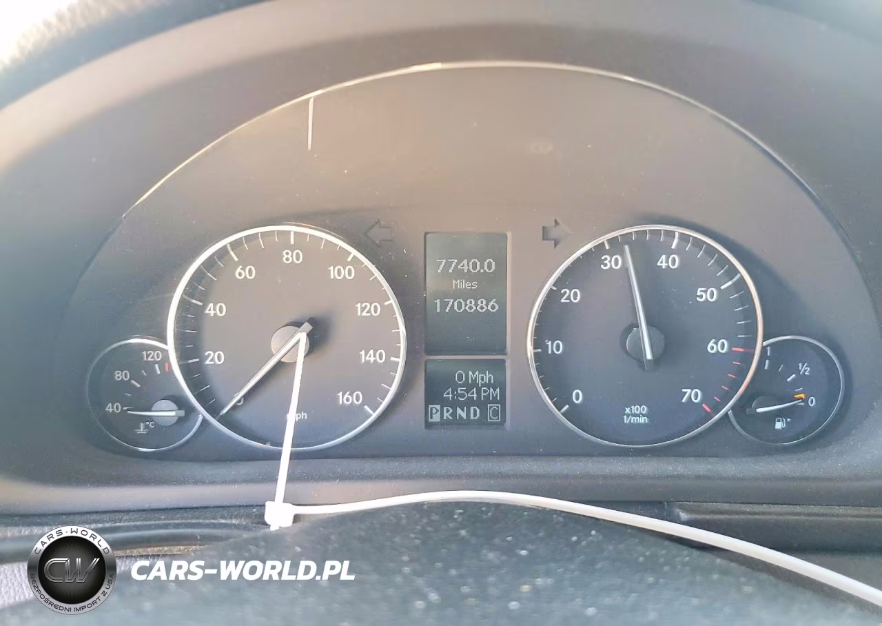 2005 Mercedes-Benz C 230K Sport Sedan VIN:WDBRF40J65F670399 - 9