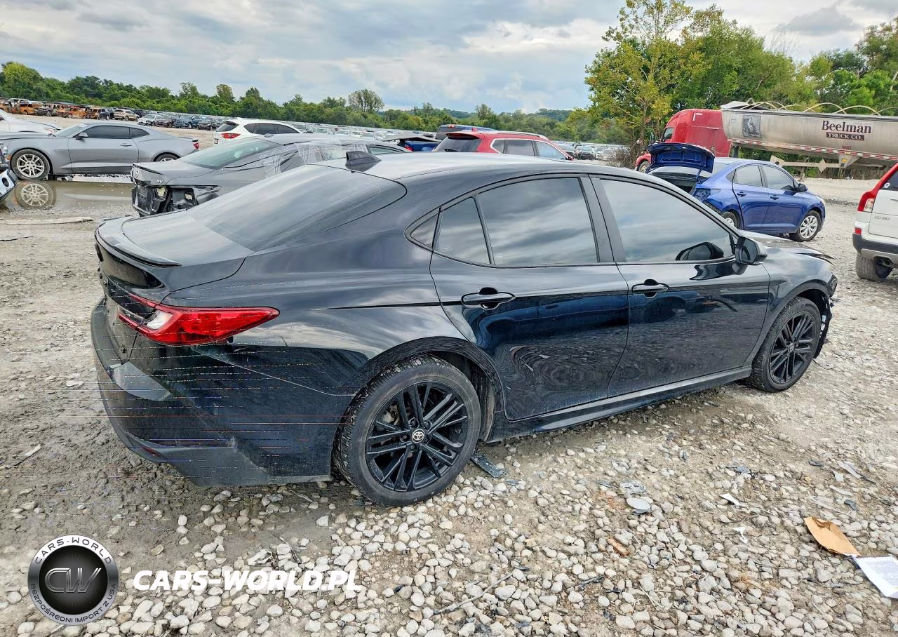 2025 Toyota Camry Se VIN:4T1DBADK4SU526135 - 3
