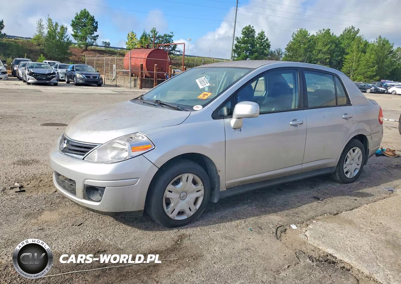 2011 Nissan Versa 1.8 S