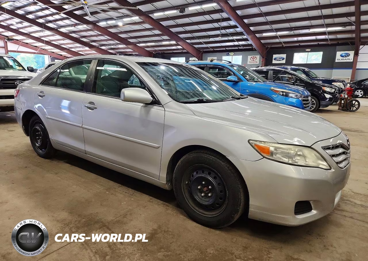 2010 Toyota Camry Le VIN:4T1BF3EK2AU557792 - 4