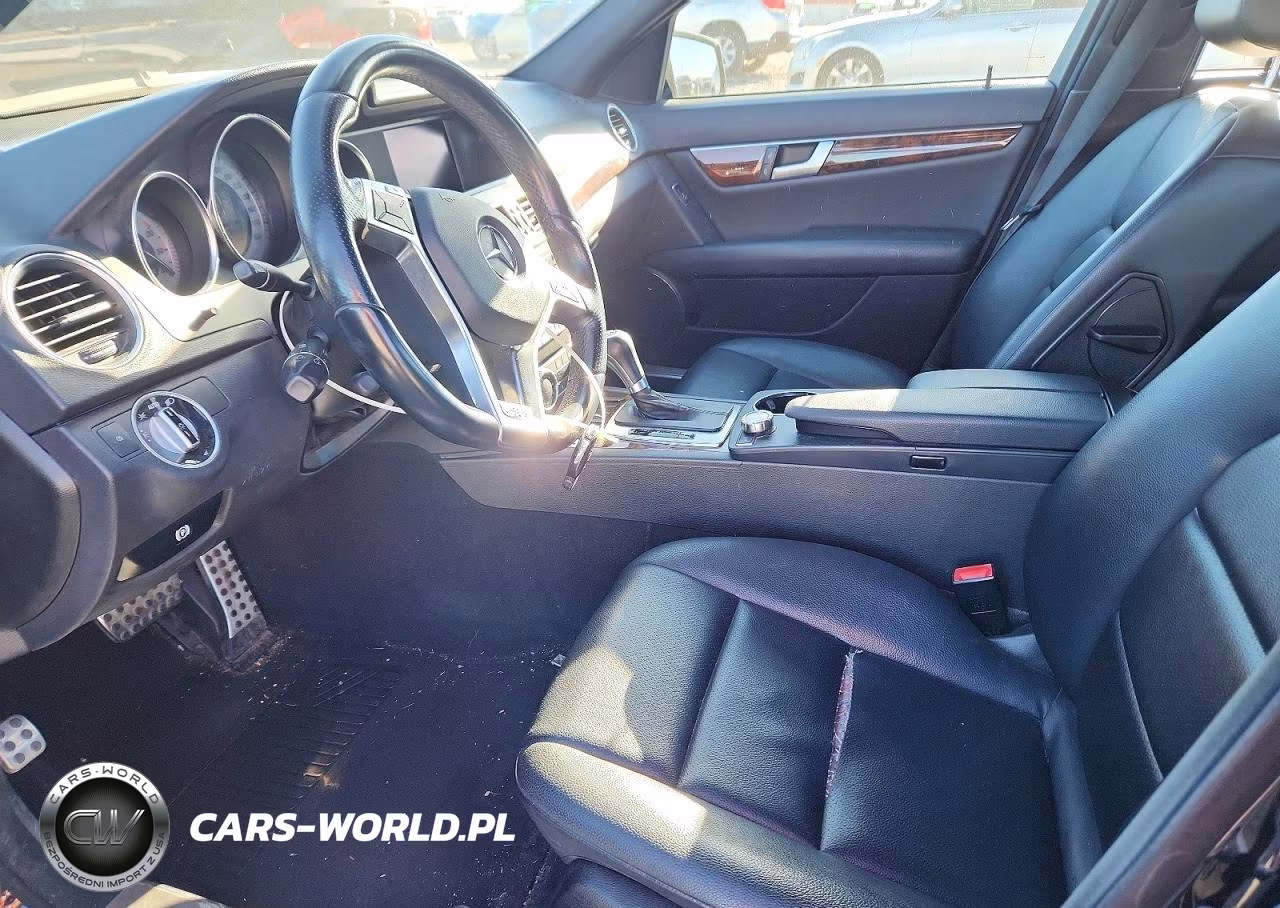 2012 Mercedes-Benz C 300 4Matic VIN:WDDGF8BB9CR191448 - 7