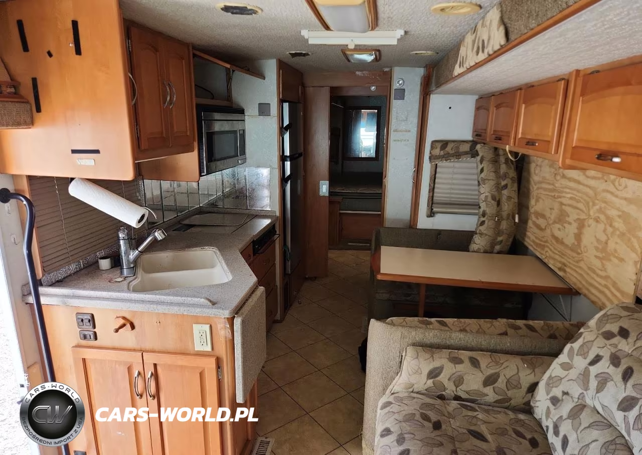 2004 Workhorse Custom Chassis Motorhome Chassis W22 VIN:5B4MP67G043392796 - 6