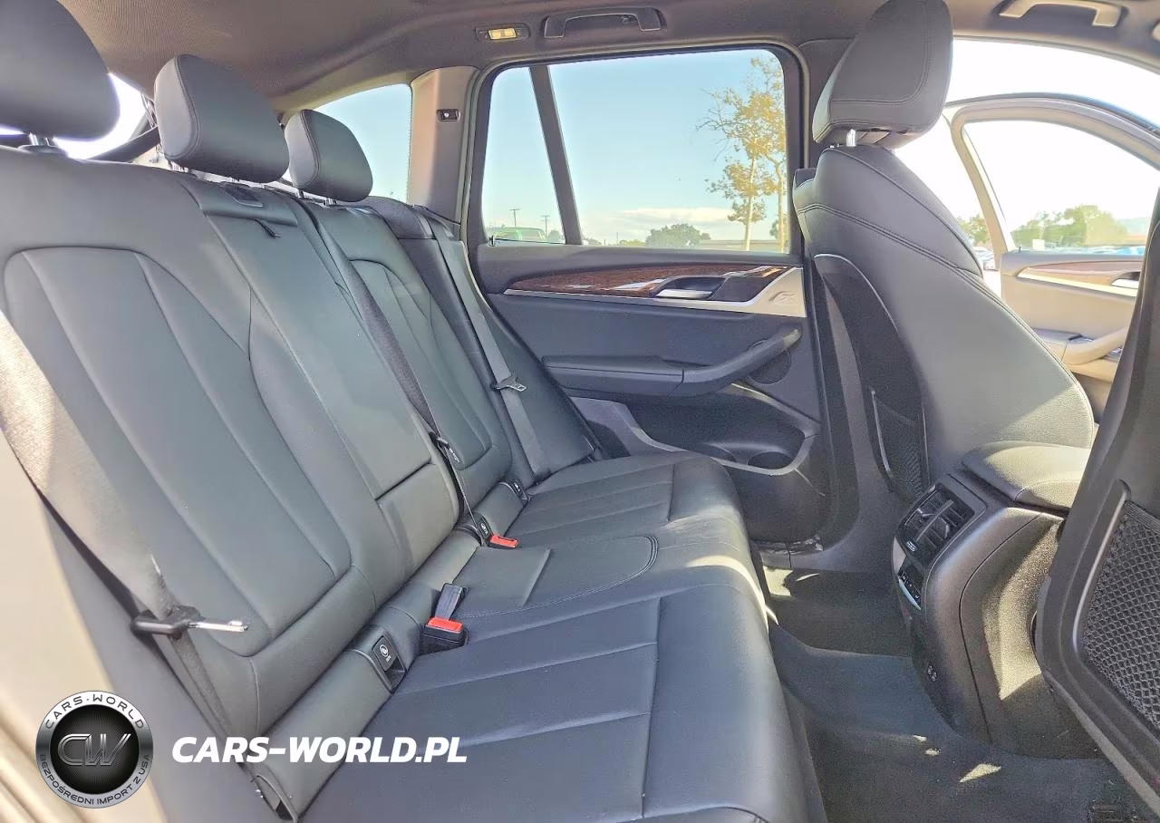 2020 BMW X3 xDrive30I VIN:5UXTY5C08LLT36639 - 11