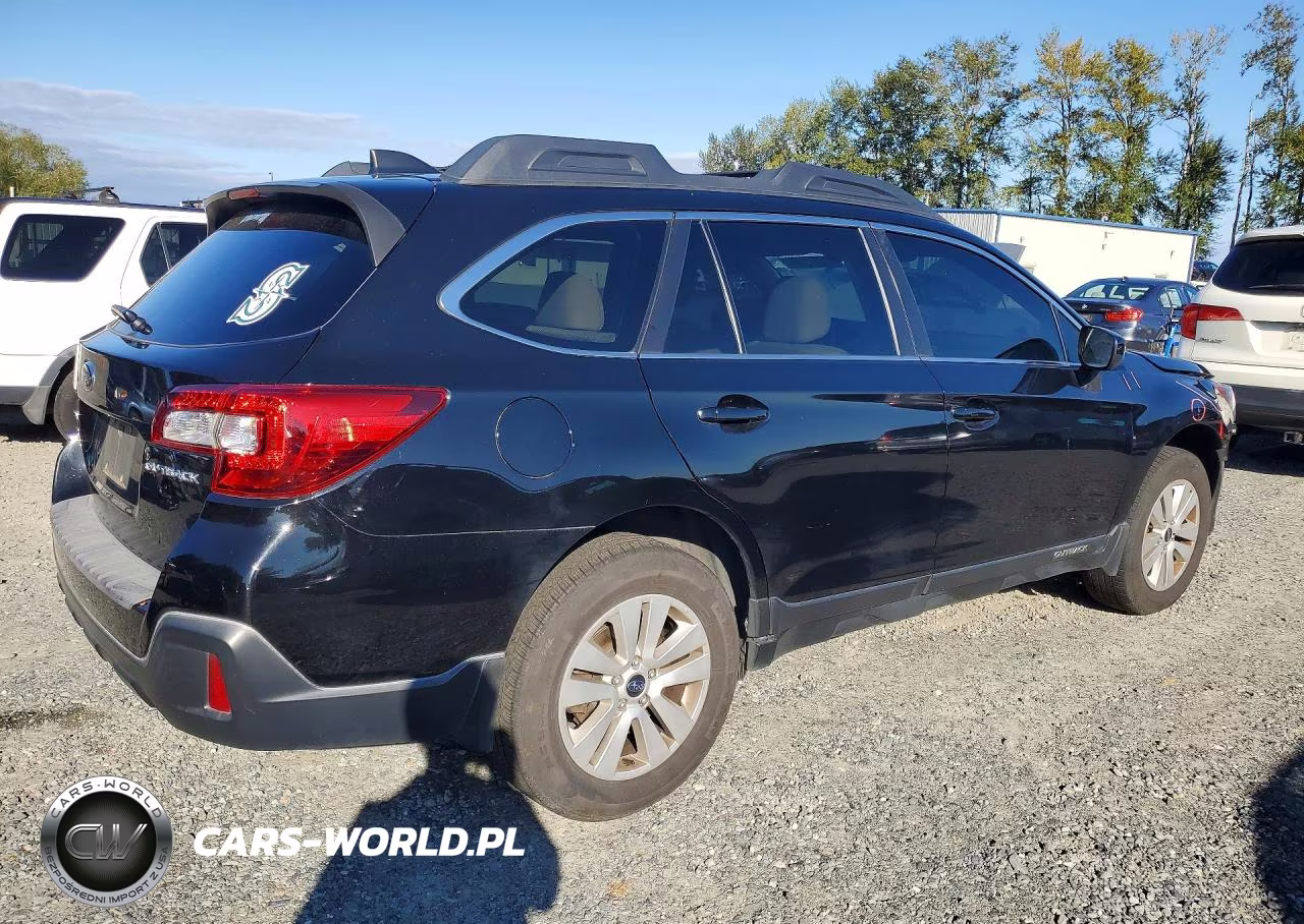 2019 Subaru Outback 2.5I Premium VIN:4S4BSAFC0K3318059 - 3
