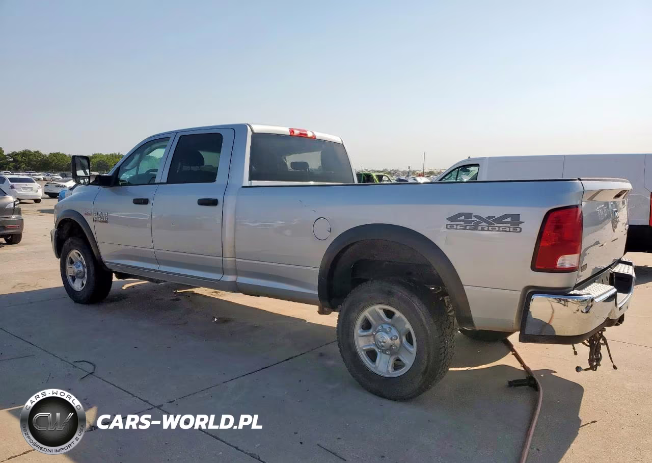 2018 Ram 2500 St VIN:3C6UR5HJ7JG125986 - 2