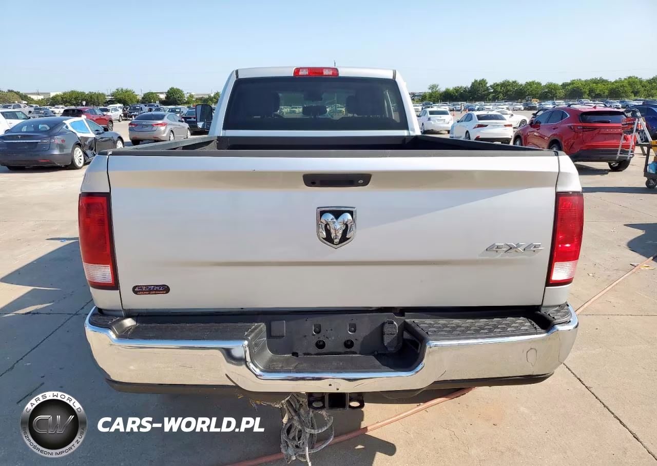 2018 Ram 2500 St VIN:3C6UR5HJ7JG125986 - 6
