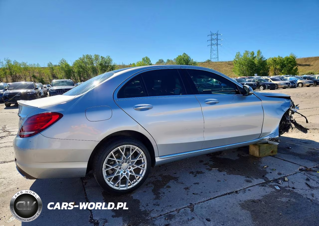 2016 Mercedes-Benz C 300 4Matic VIN:55SWF4KB9GU122980 - 3