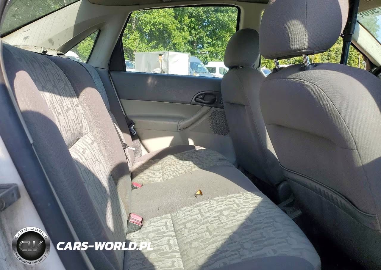 2005 Ford Focus Zx4 VIN:1FAFP34NX5W222889 - 10