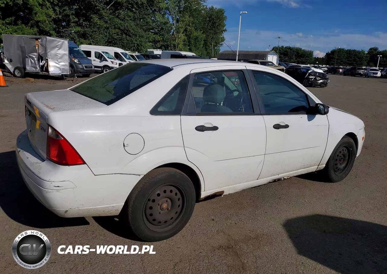 2005 Ford Focus Zx4 VIN:1FAFP34NX5W222889 - 3