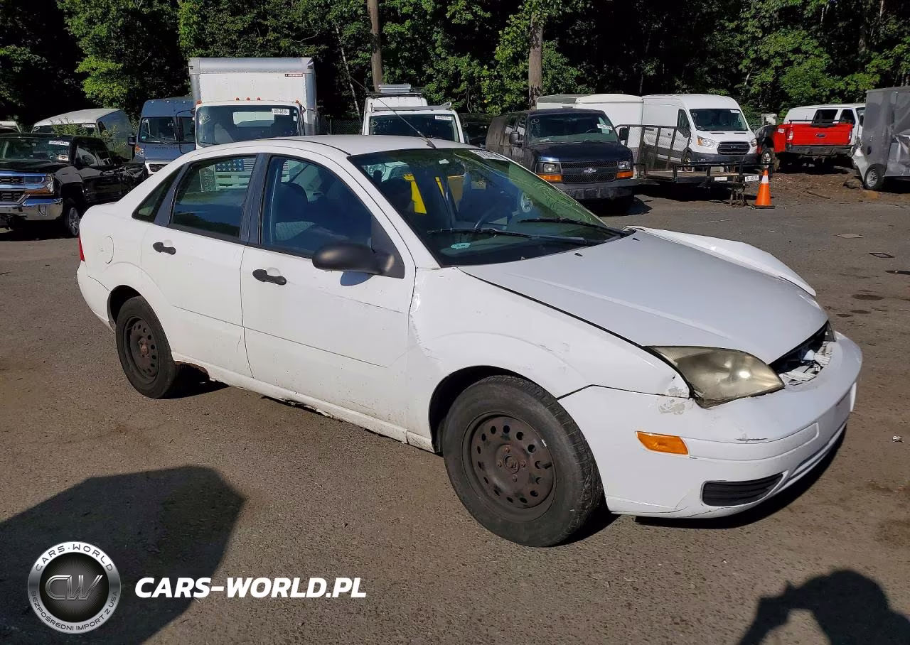 2005 Ford Focus Zx4 VIN:1FAFP34NX5W222889 - 4