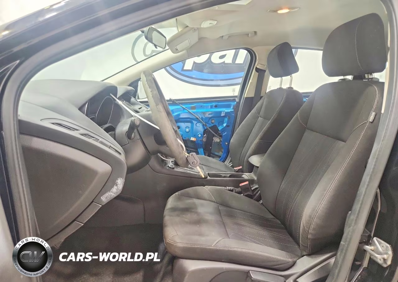 2016 Ford Focus Se VIN:1FADP3K21GL272083 - 7