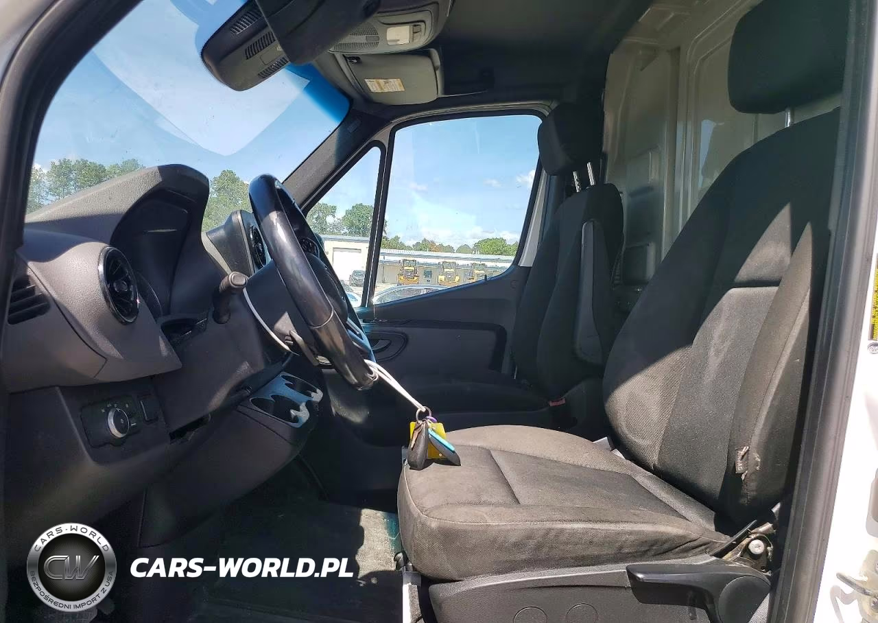 2021 Mercedes-Benz Sprinter 2500 Delivery Van VIN:W1W4DBHY6MT045982 - 7