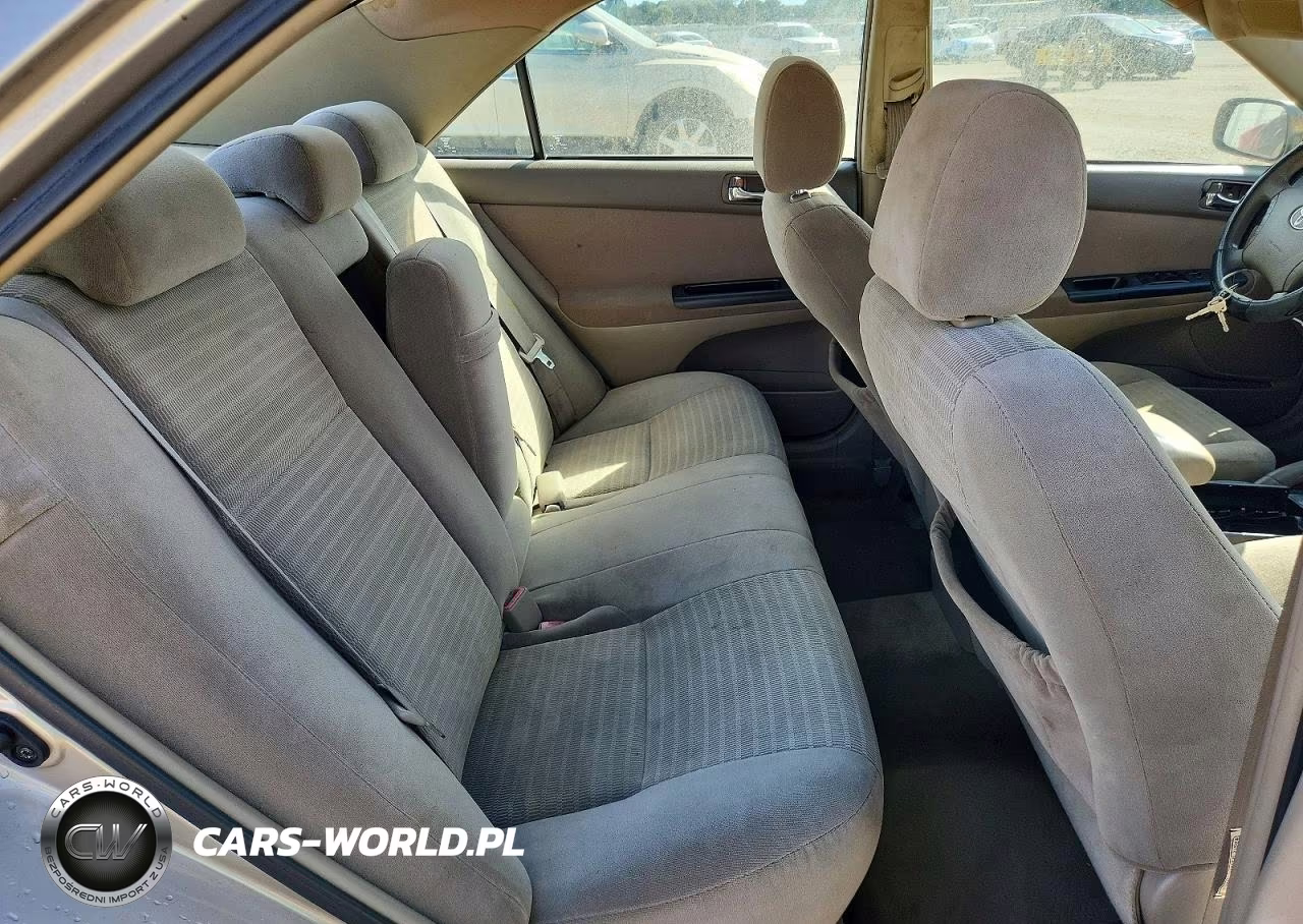 2005 Toyota Camry Le VIN:4T1BE32K25U507052 - 10