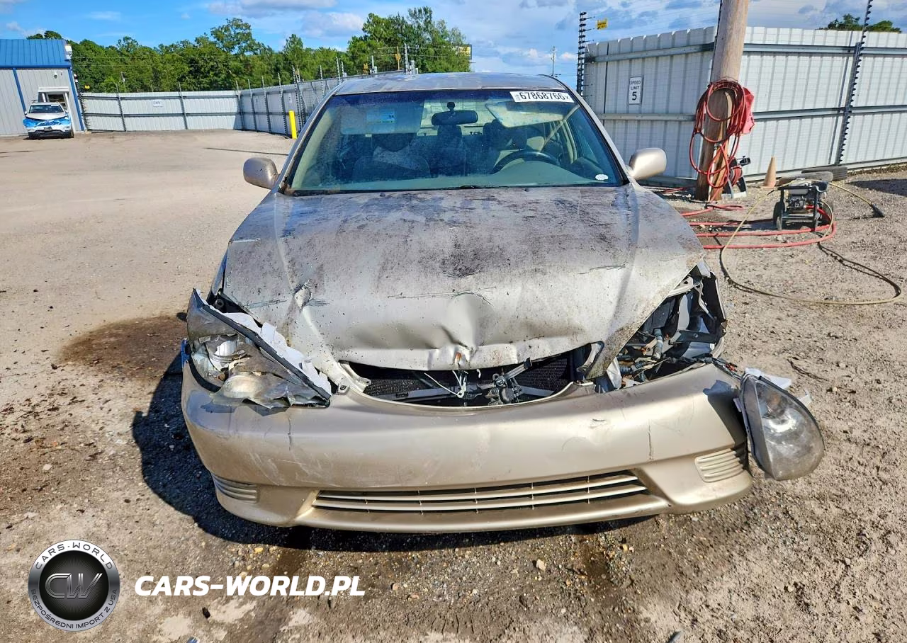 2005 Toyota Camry Le VIN:4T1BE32K25U507052 - 5
