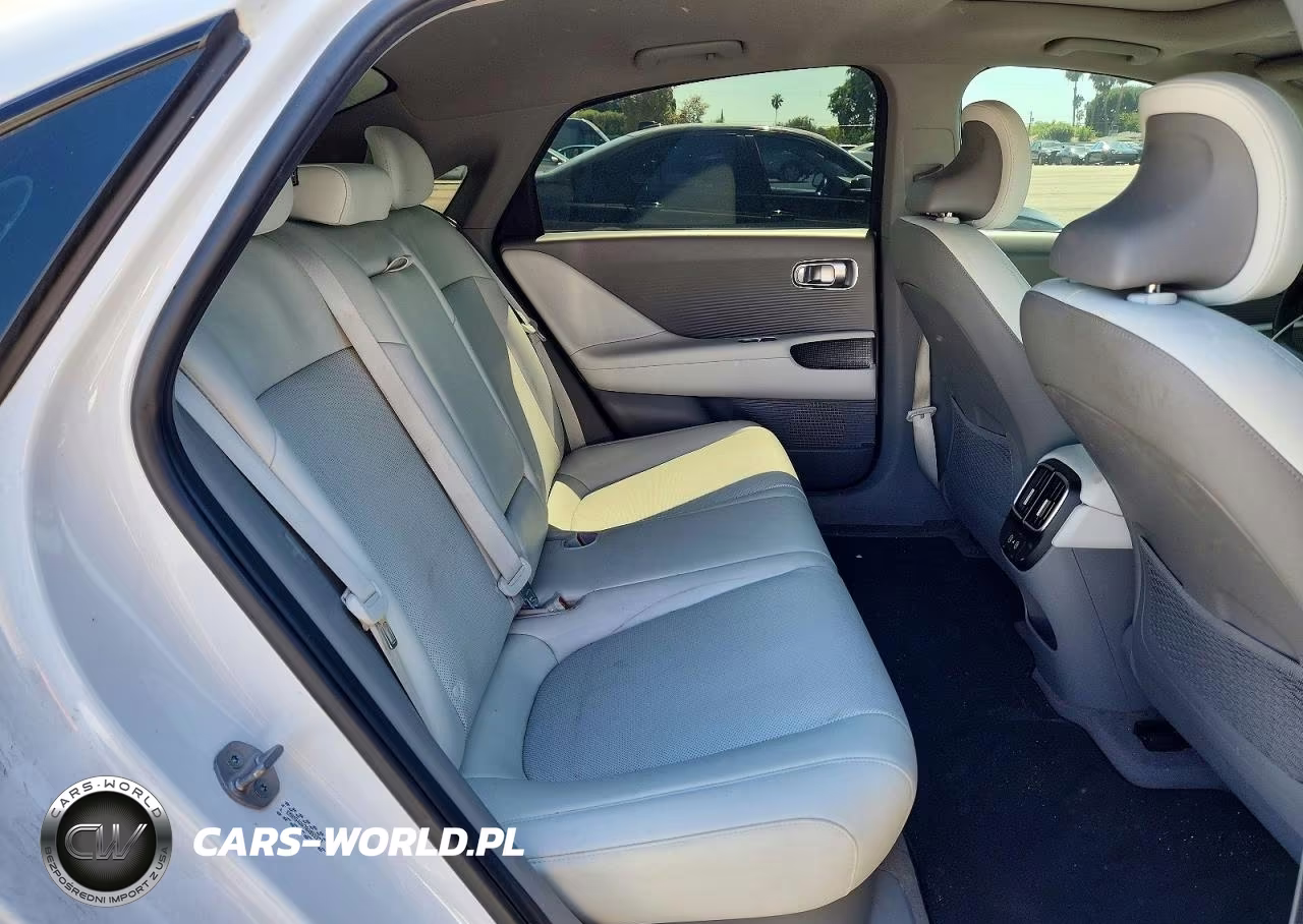 2024 Hyundai Ioniq 6 Limited VIN:KMHM54AA7RA055372 - 10