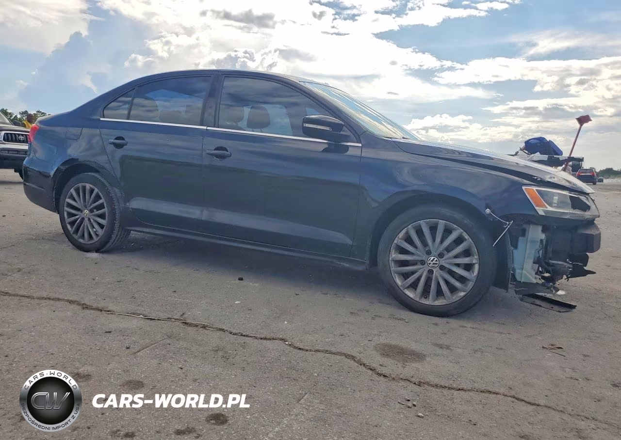 2013 Volkswagen Jetta Sel VIN:3VWLP7AJ0DM432404 - 4