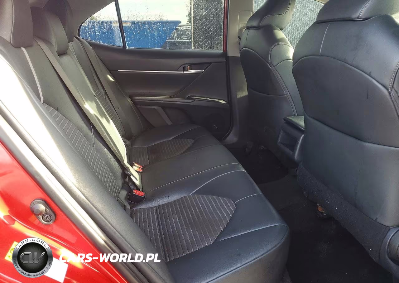2019 Toyota Camry Se VIN:4T1B11HK8KU246755 - 10