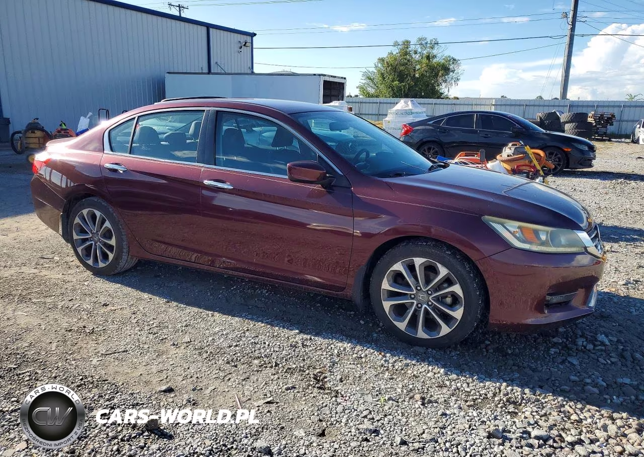 2015 Honda Accord Sport VIN:1HGCR2F55FA117854 - 4