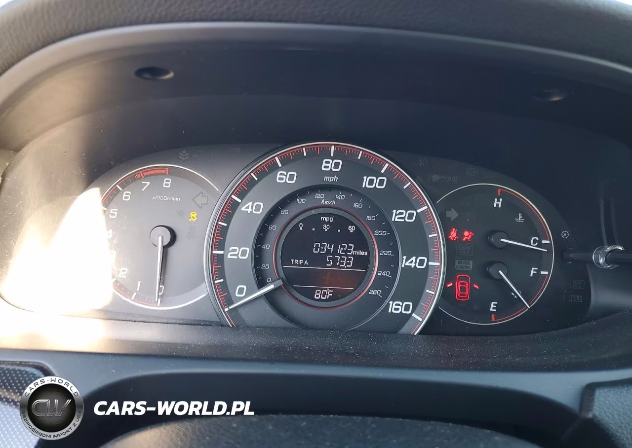 2015 Honda Accord Sport VIN:1HGCR2F55FA117854 - 9
