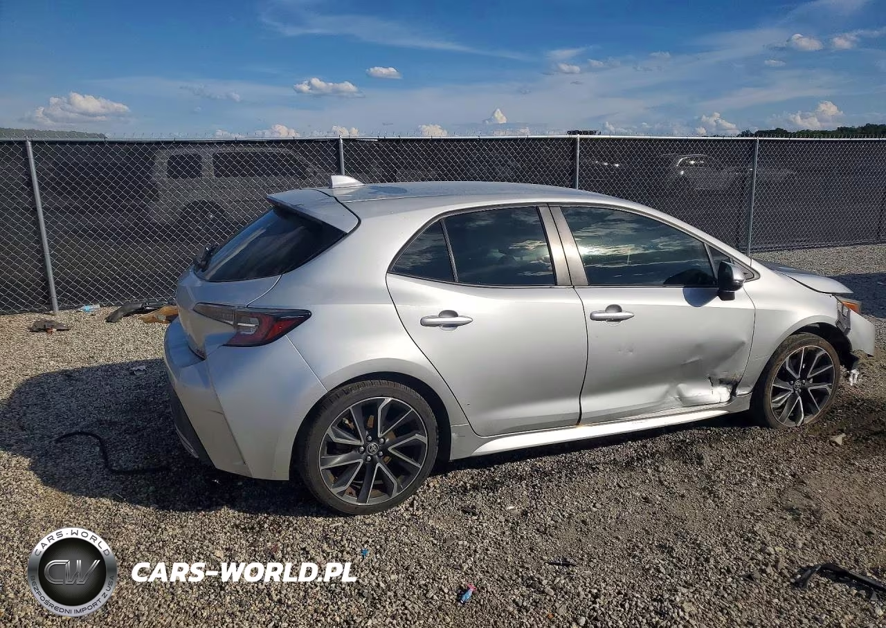 2019 Toyota Corolla Hatchback Xse VIN:JTNK4RBE4K3068227 - 3