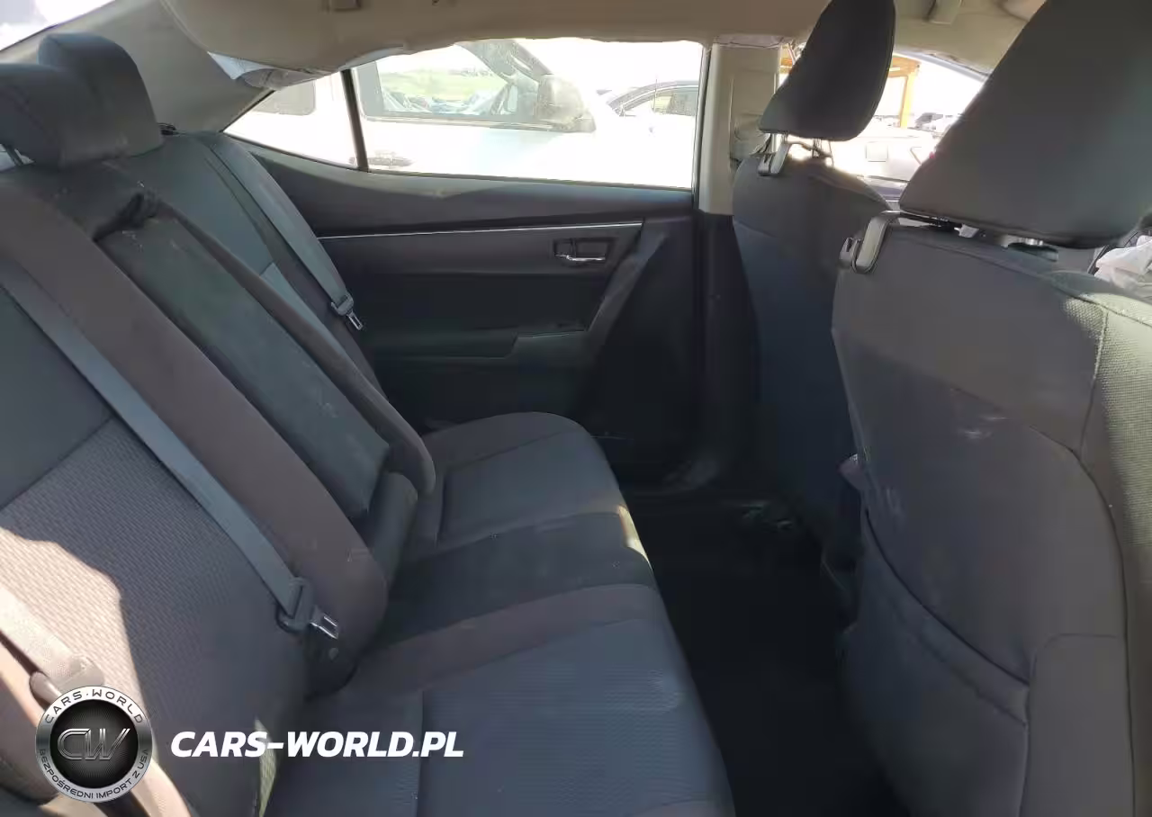 2019 Toyota Corolla L VIN:2T1BURHE1KC143663 - 10