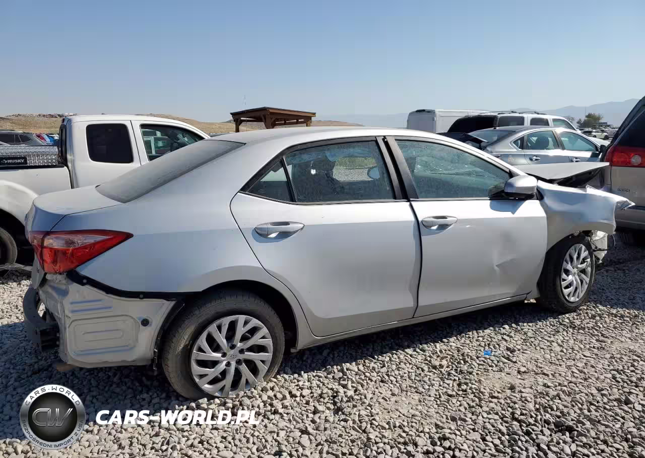2019 Toyota Corolla L VIN:2T1BURHE1KC143663 - 3