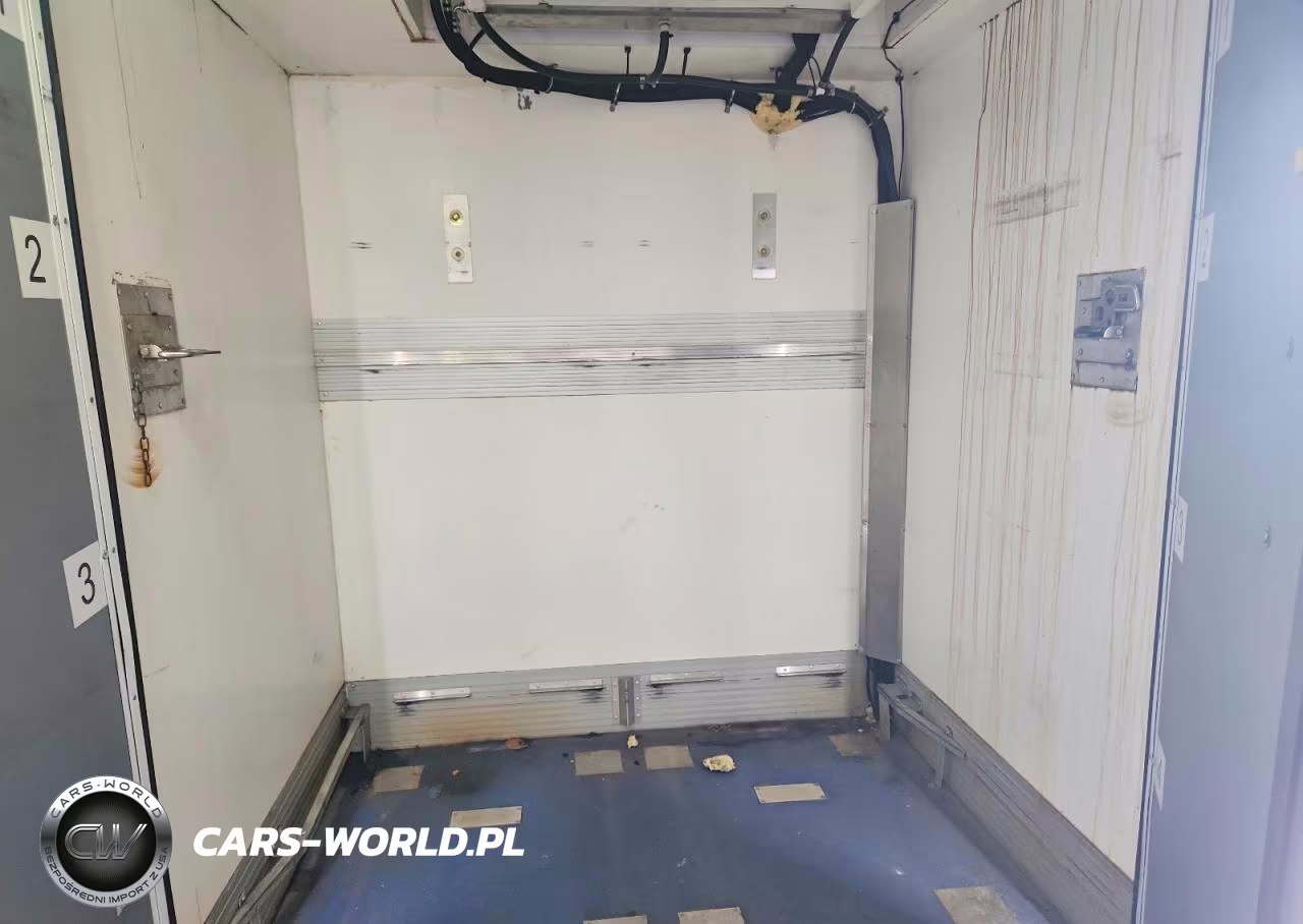 2020 Ford Transit T-350 VIN:1FDBW5Z80LKB40261 - 11