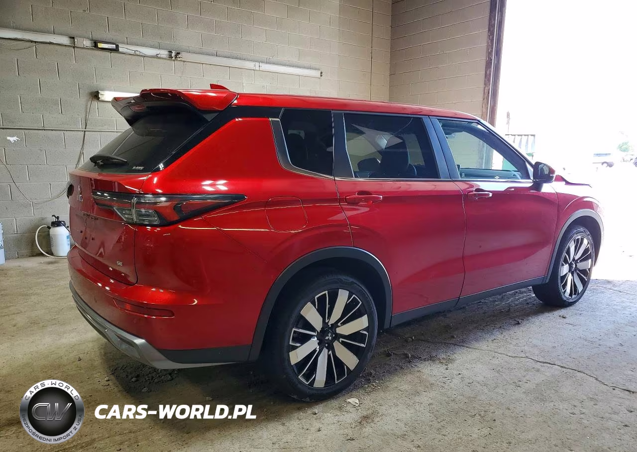 2025 Mitsubishi Outlander Se VIN:JA4J4VA8XSZ016869 - 3