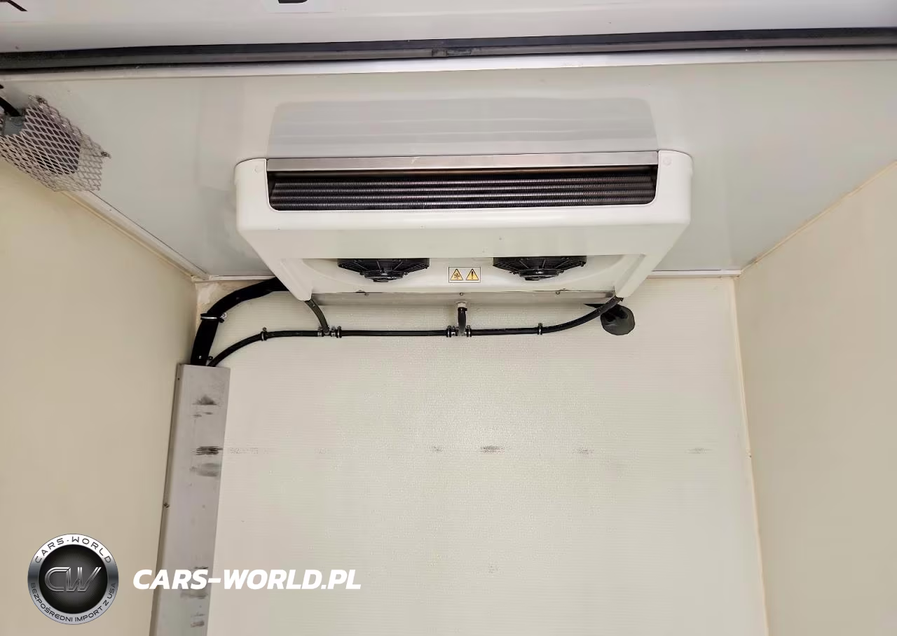 2022 Ford Transit T-350 VIN:1FDBW5Z87NKA01487 - 11